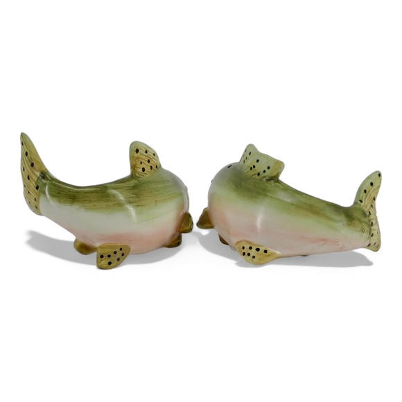 Rainbow Trout Lifelike Ceramic Kitsch Fish Salt & Pepper Shakers 4" Vintage - Picture 3 of 15